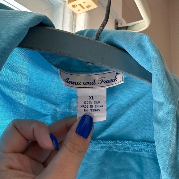 90s Silk Button up - Picture 4 of 4